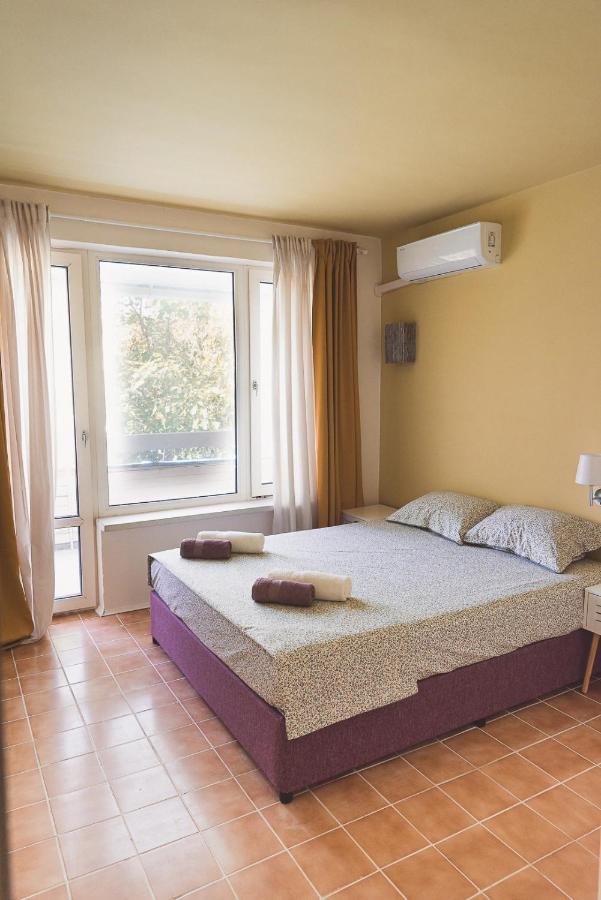 Hotel Amadina Garden Lozenec Exteriér fotografie