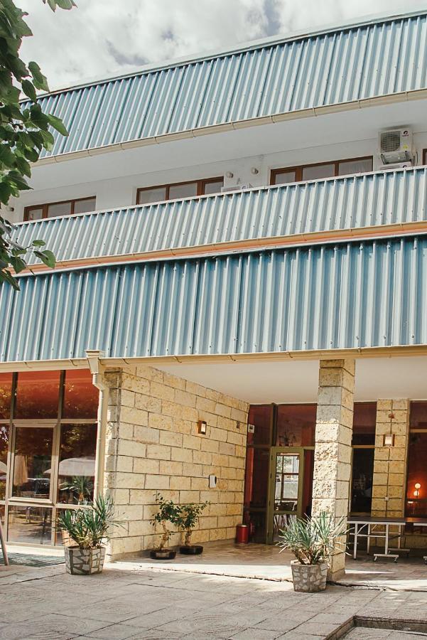 Hotel Amadina Garden Lozenec Exteriér fotografie