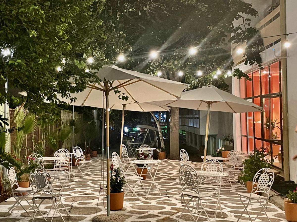Hotel Amadina Garden Lozenec Exteriér fotografie