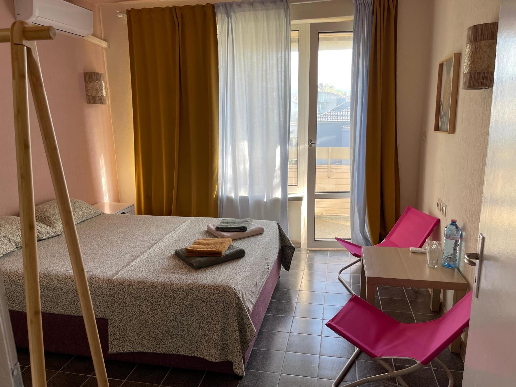 Hotel Amadina Garden Lozenec Exteriér fotografie
