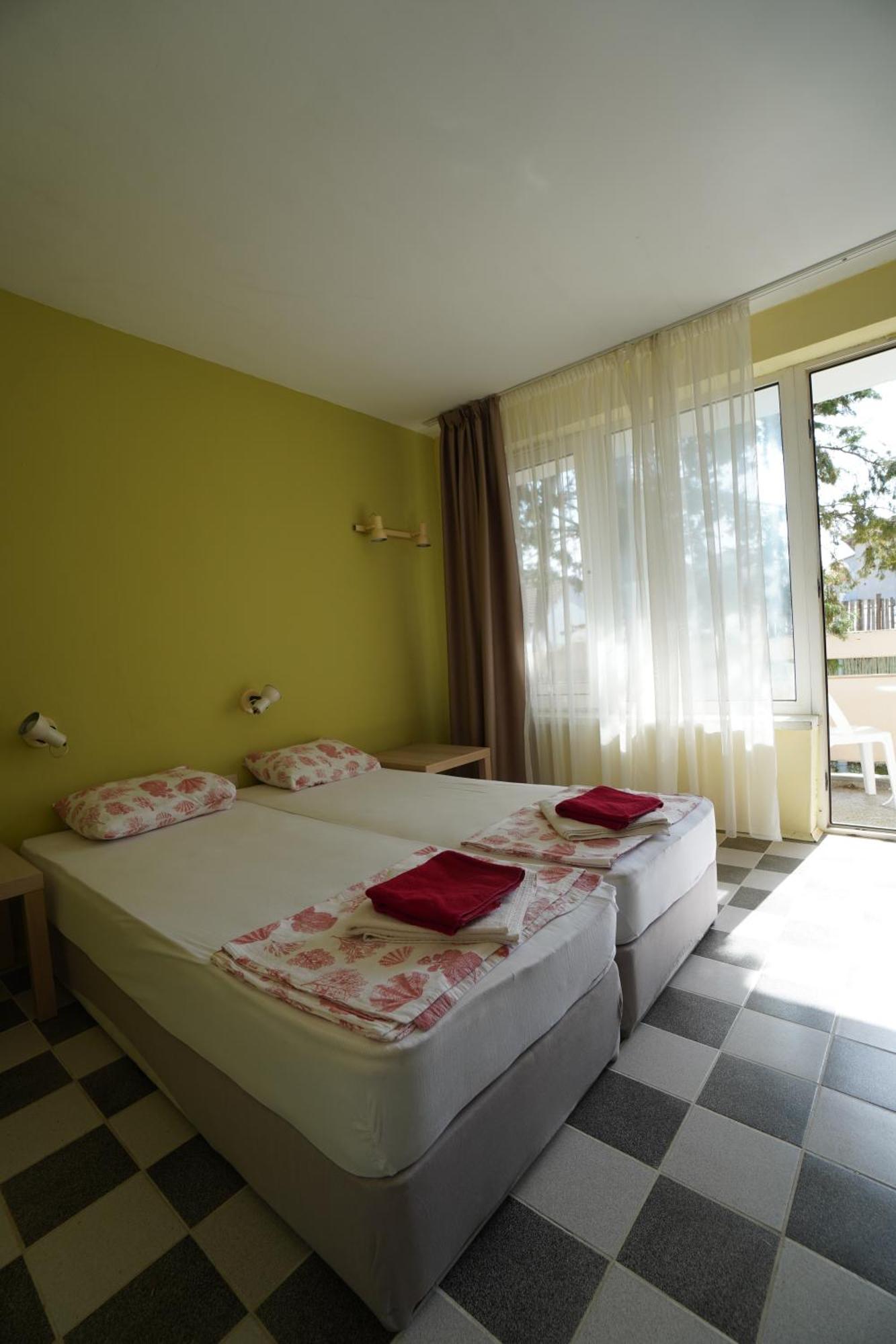 Hotel Amadina Garden Lozenec Exteriér fotografie