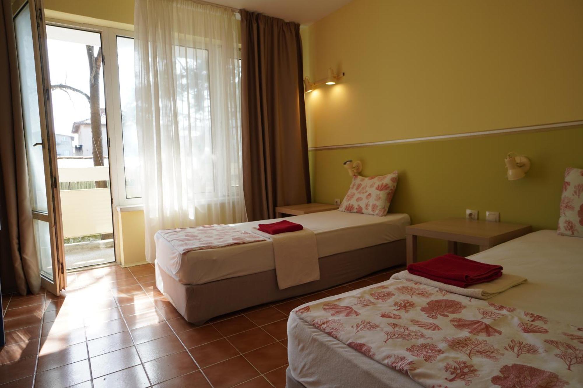 Hotel Amadina Garden Lozenec Exteriér fotografie